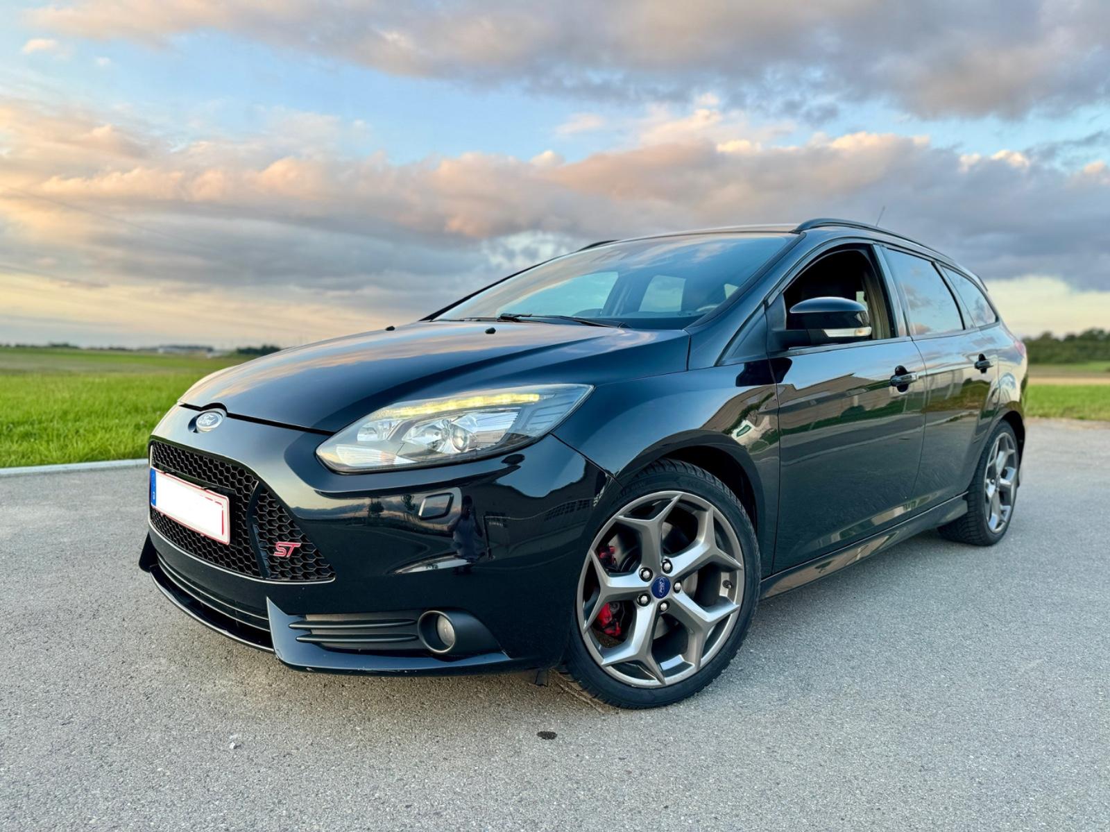 Ford Focus Turnier ST 2,0 EB Keyless