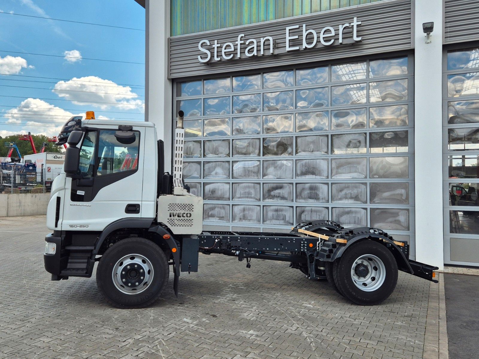 Fahrzeugabbildung Iveco Eurocargo ML160E25/P EVI_E 4x2 RHD Rechtslenker