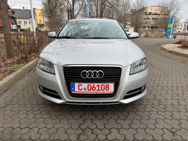 Audi A3 1.4 TFSI Attraction PDC*SHZ*Tempom.