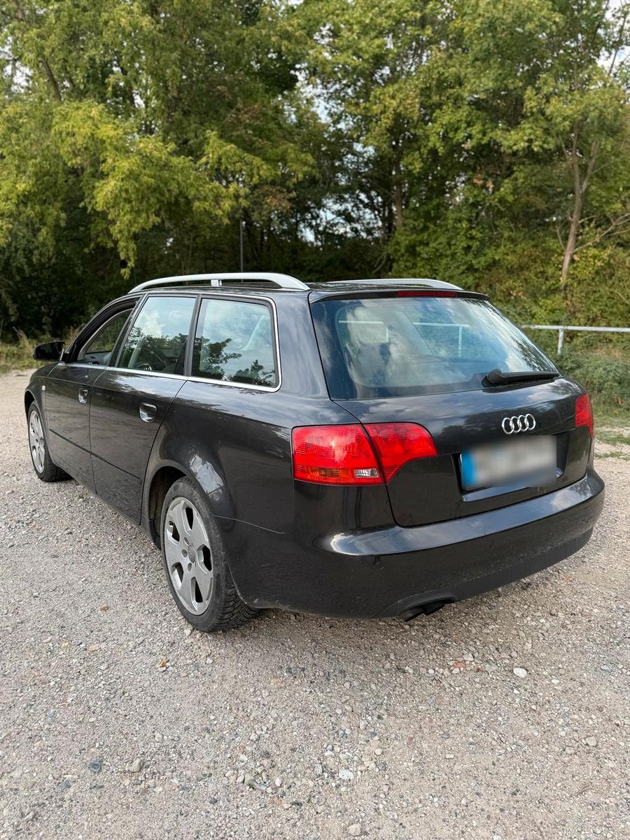 Audi A4 2007 — engine