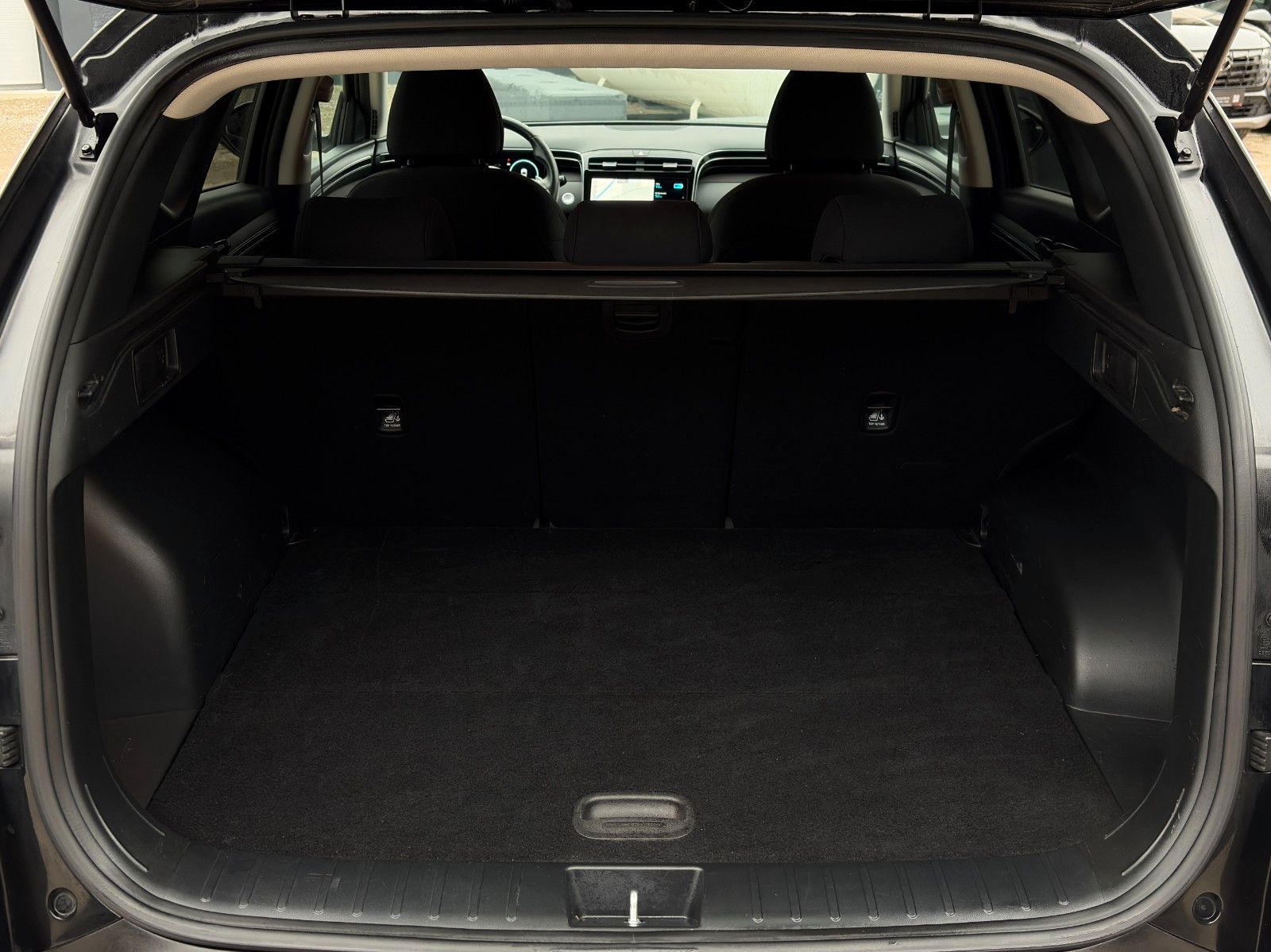 Fahrzeugabbildung Hyundai Tucson  1.6 T-GDI Trend/PHEV/4WD/ACC/CAM/SHZ/LHZ