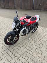 MV Agusta Brutale 675 - MV AGUSTA NAKED BIKE