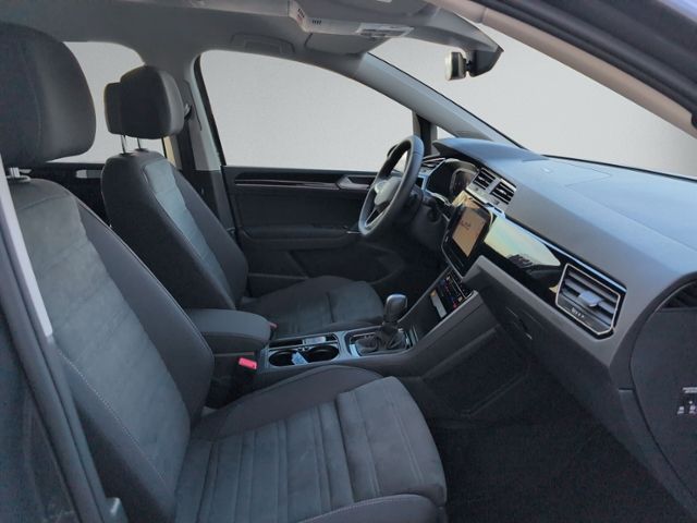 Touran 1.5 TSI DSG HIGHLINE AHK+LED+NAVI+RFK+DCC