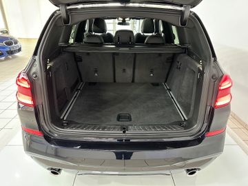 Fahrzeugabbildung BMW X3 xD30d M SPORT Panorama AHK Kamera HUD Alarm