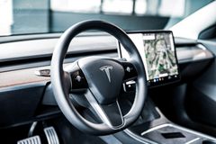 TESLA Model 3 Performance AWD Facelift KW V3 Fahrwerk