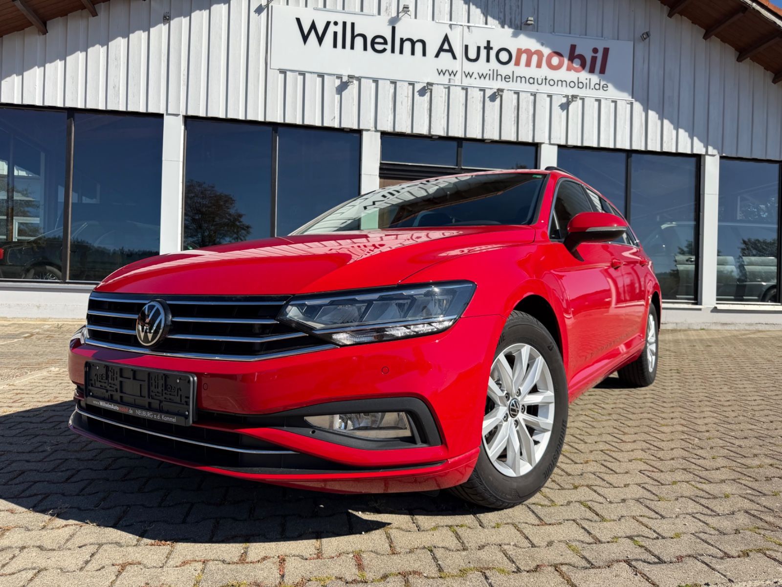 Volkswagen Passat Variant 2024, 2.0D dīzelis, Automāts, Universāls, Sarkans — Latvijā