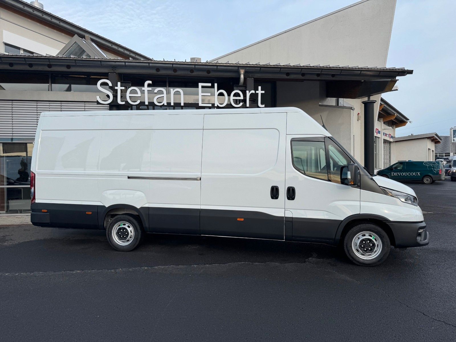 Fahrzeugabbildung Iveco Daily 35S14 HA8 *R4.100mm*Automatik*Kamera*