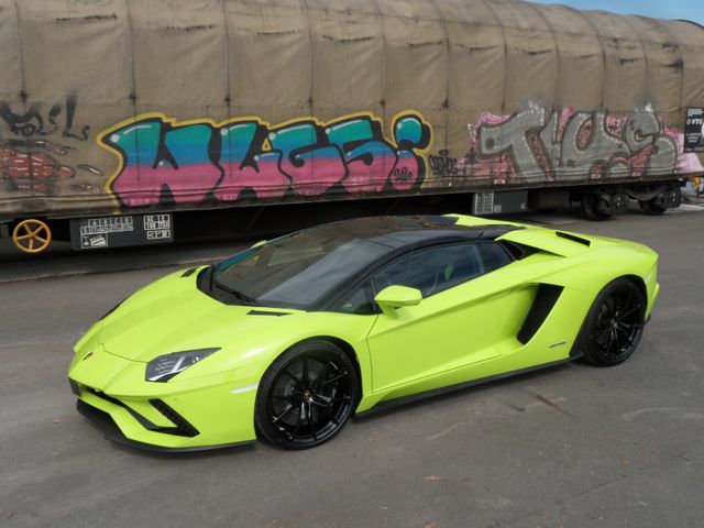 Lamborghini Aventador S Roadster, 1.950 KM, Garantie 9/2025