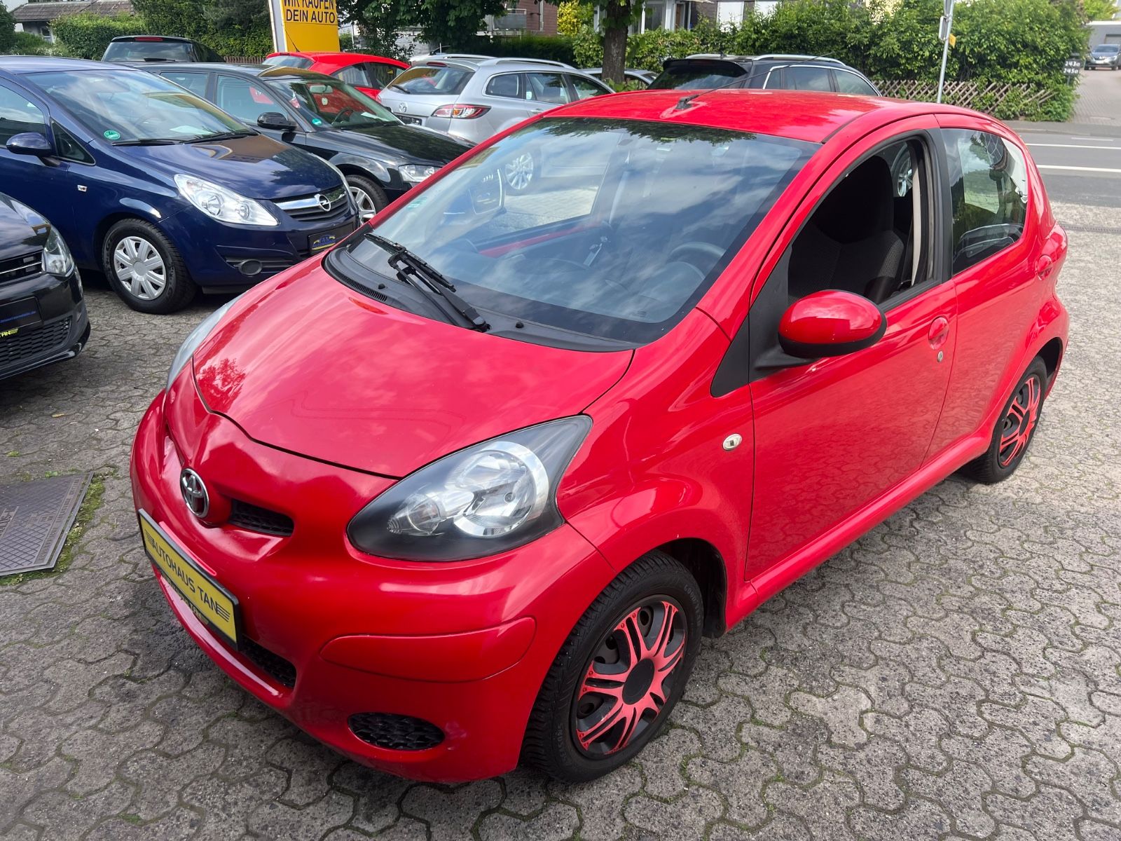 Fahrzeugabbildung Toyota Aygo AYGO *TÜV & ÖLWECHSEL NEU*