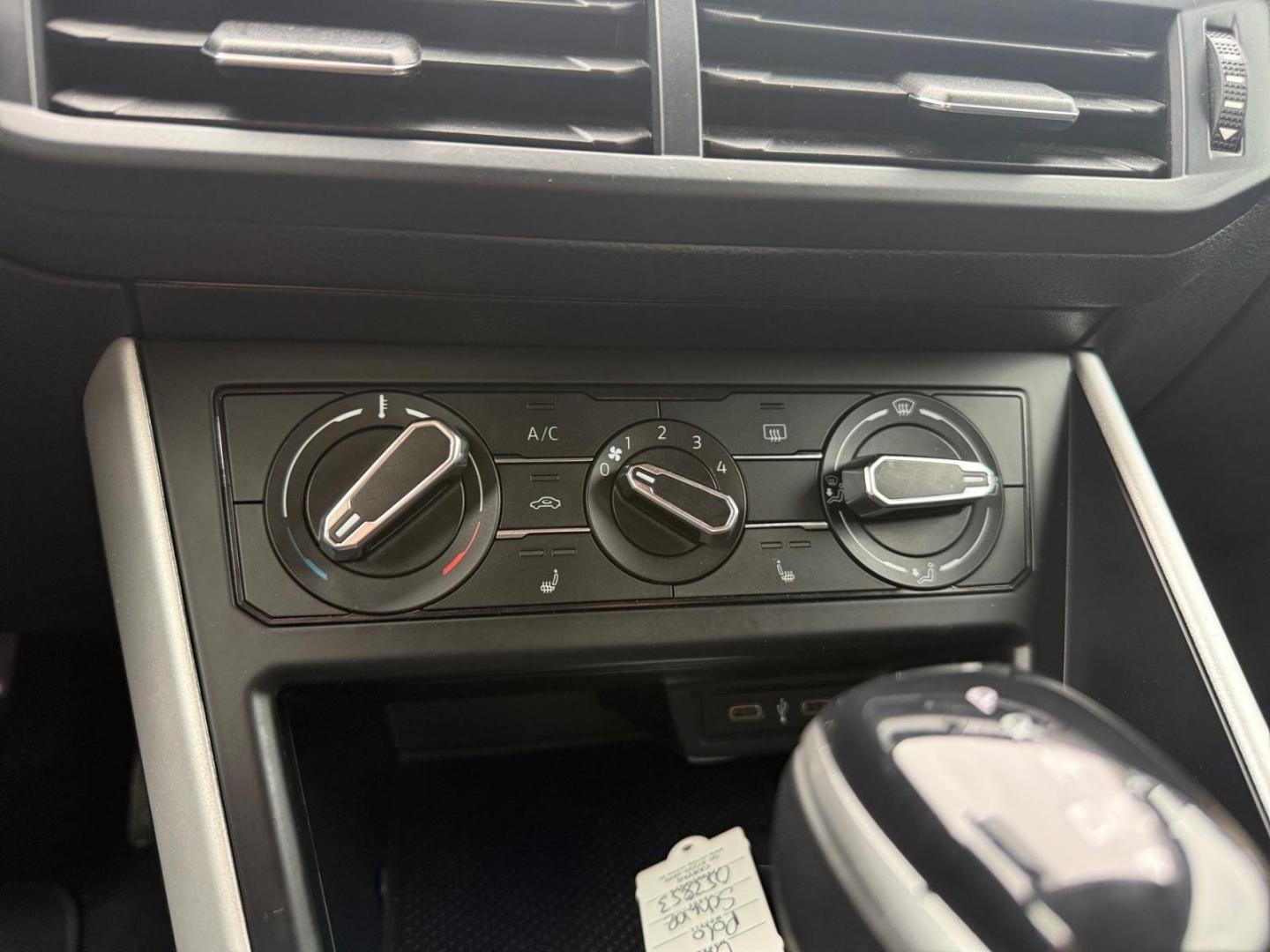 Volkswagen Polo VI Life 1.0 TSI DSG Navi CarPlay DAB+, миниатюра 29