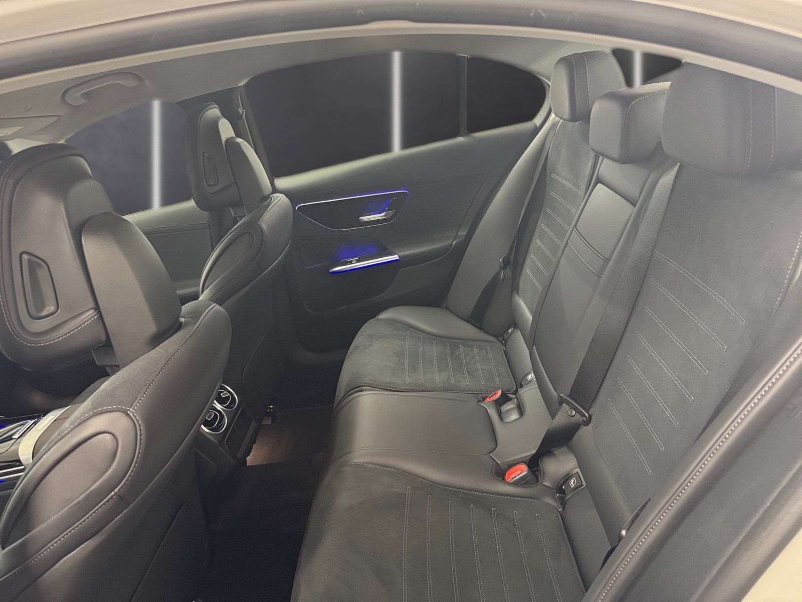 Fahrzeugabbildung Mercedes-Benz C 300 d AMG*AHK*Totwink*LED*Kamera*Memory*CarPla