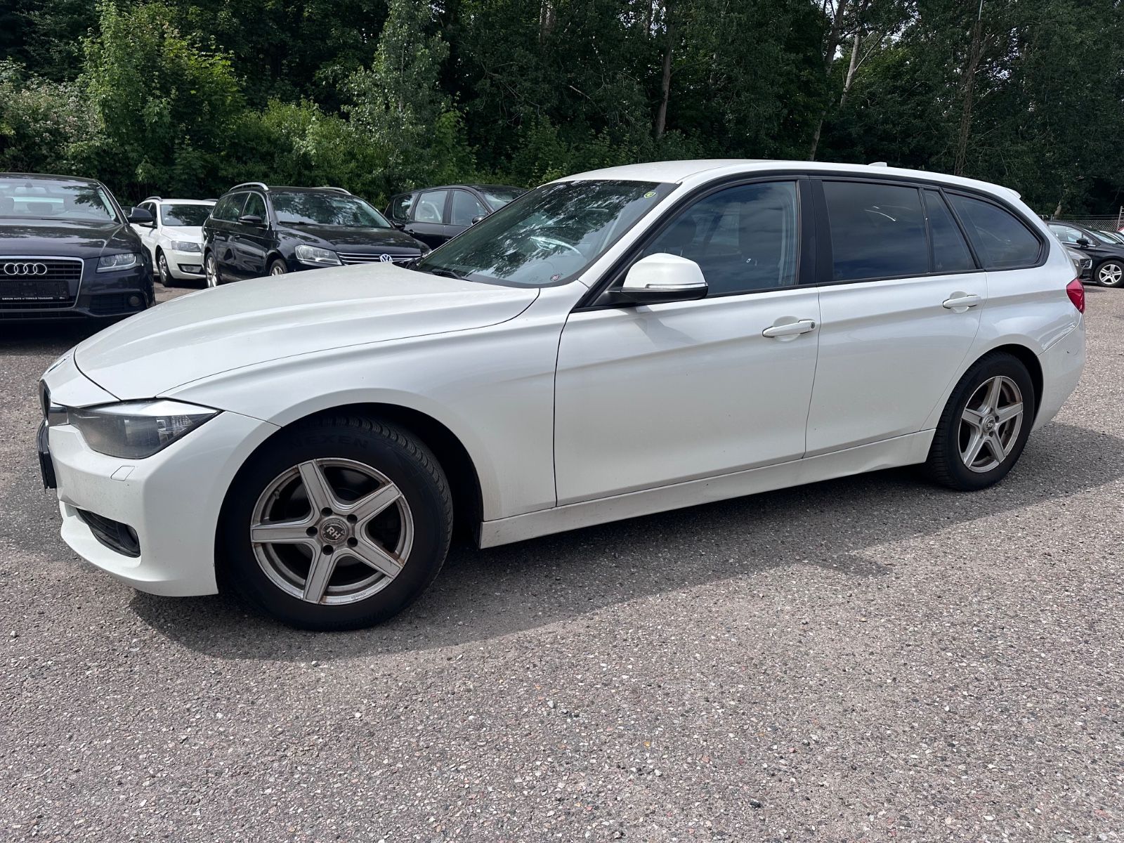 BMW 320 - 1