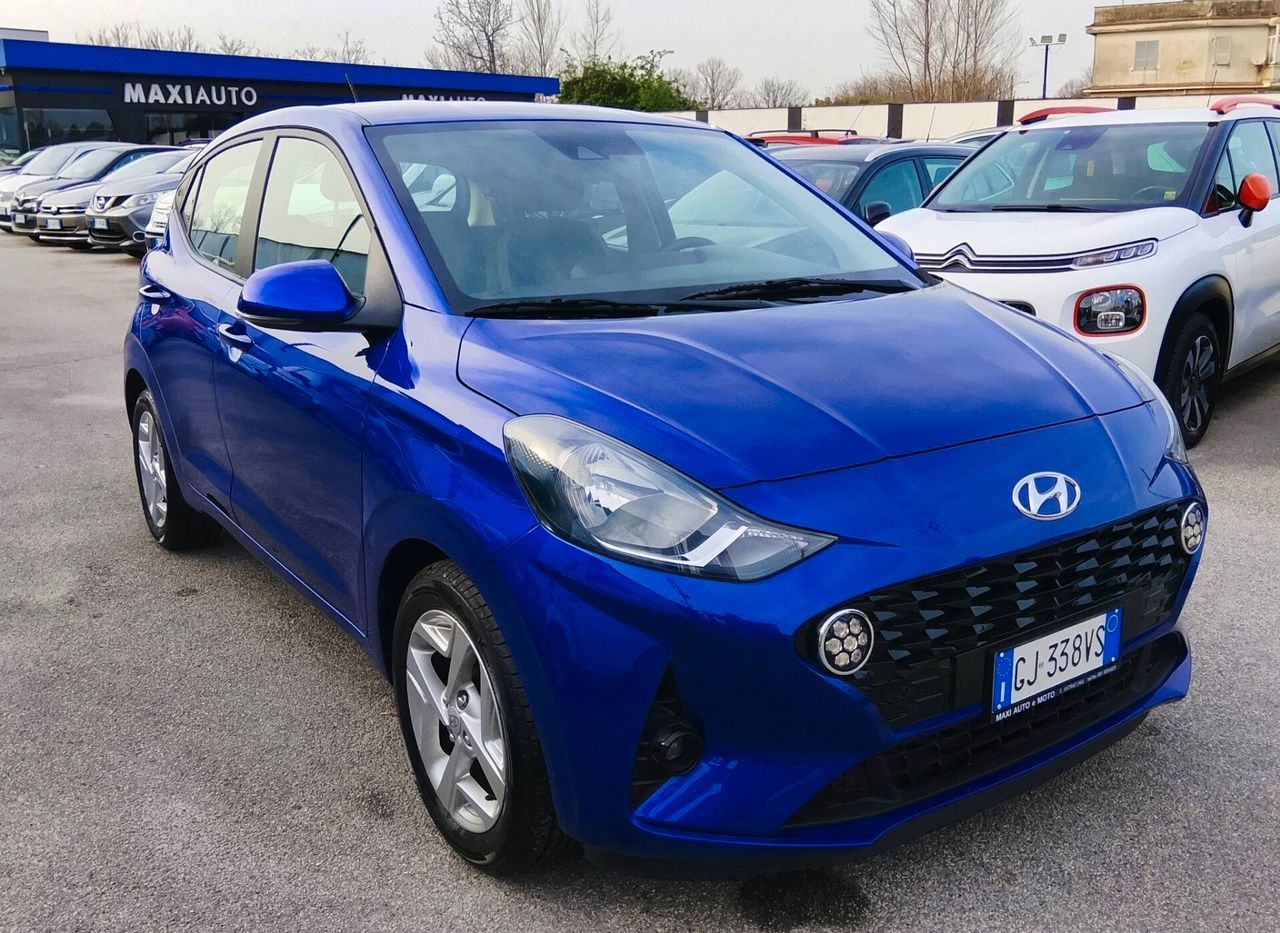 HYUNDAI i10