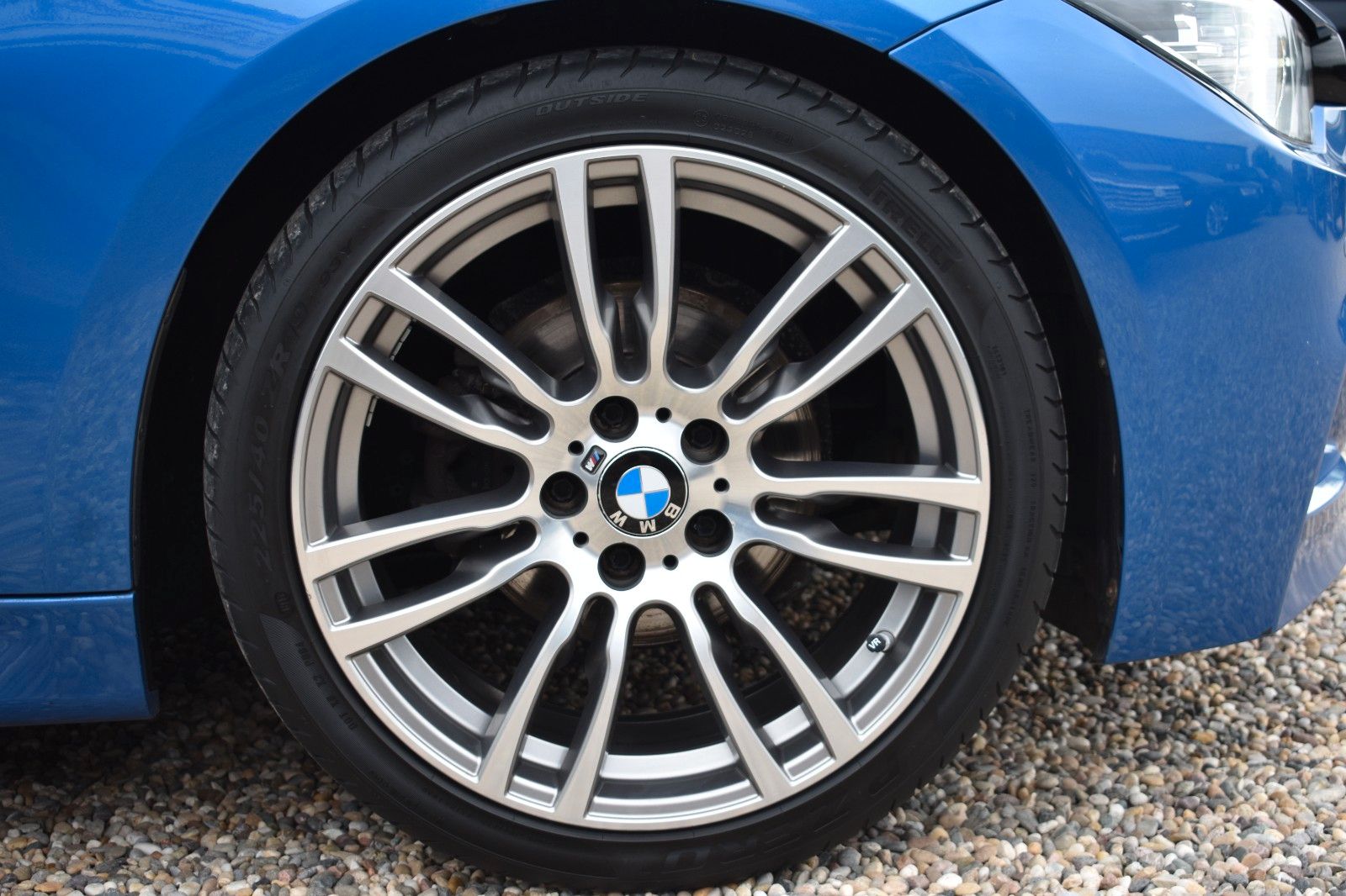 Fahrzeugabbildung BMW 318 d Touring M Sport EstorilB. Automatik LED