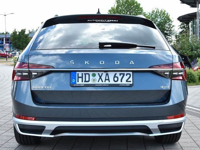 Fahrzeugabbildung SKODA Superb Combi Scout 2,0l TDI 147 kW 4x4 DSG + PDC