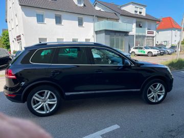 Volkswagen Touareg - 4