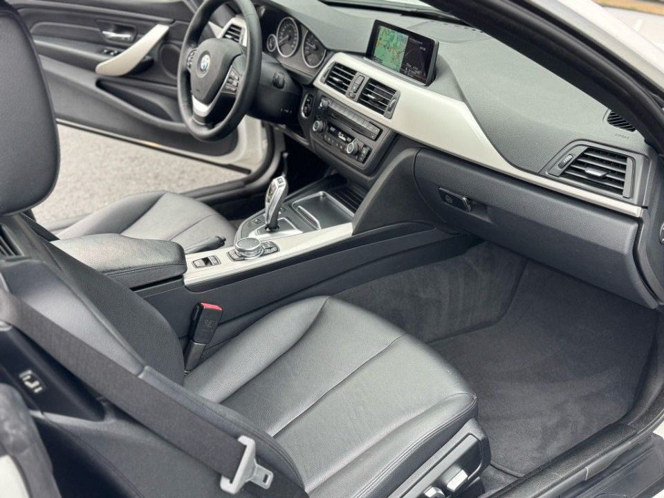 Fahrzeugabbildung BMW 428 I Advantage Hardtop Cabrio Automatik 2. Hand