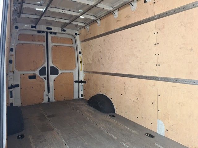 Fahrzeugabbildung Volkswagen Crafter TDI DSG HRK 35 4MOT LR AHK Navi Klima PD