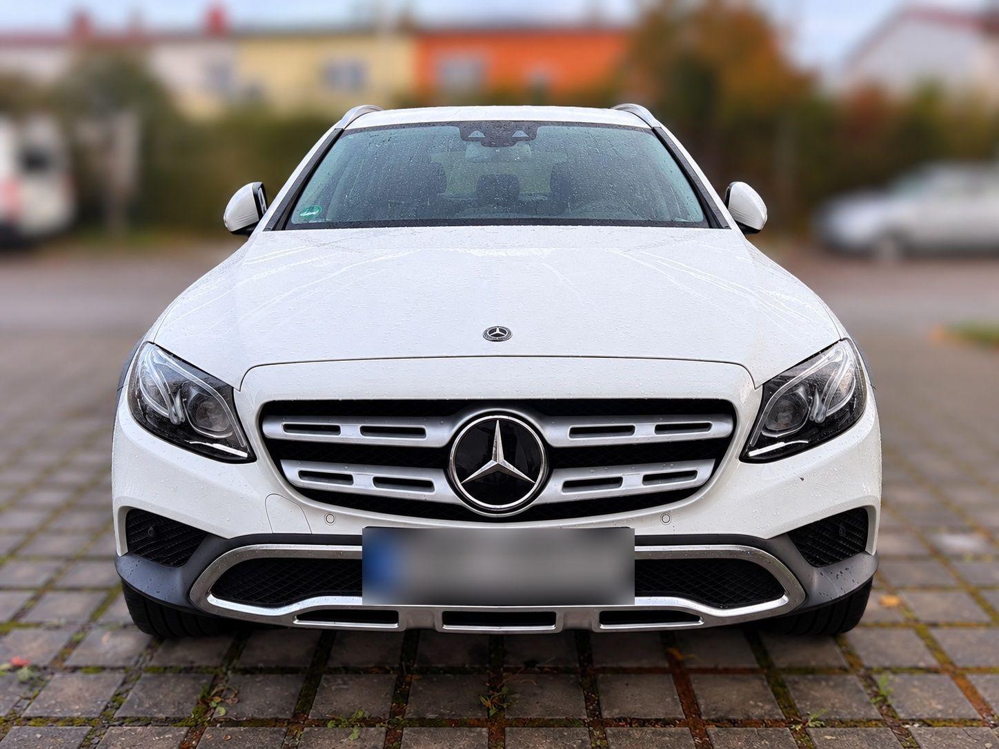 Mercedes-Benz E 220