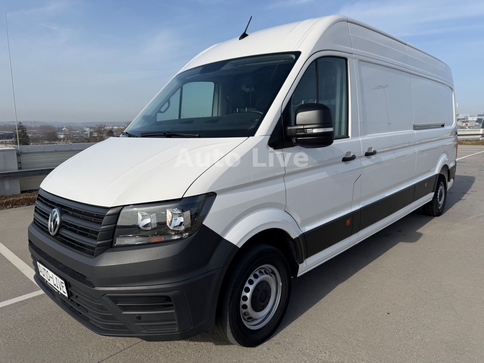 Volkswagen Crafter - 1