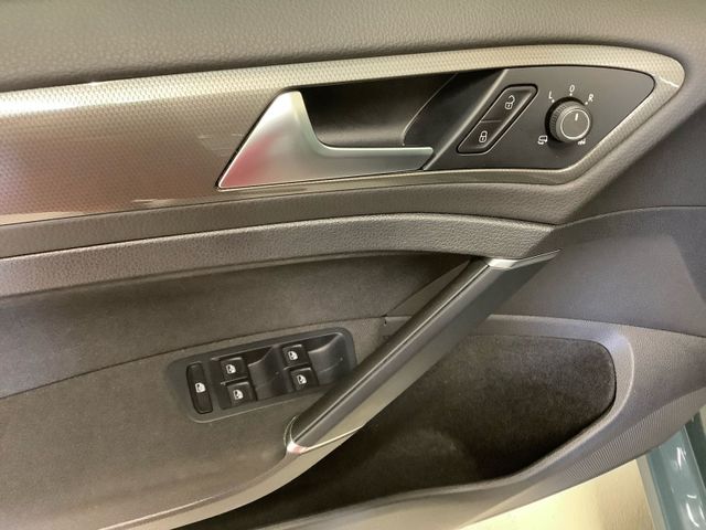 Golf Variant IQ.Drive 1,6 TDI 85 kW DSG  LED, AC