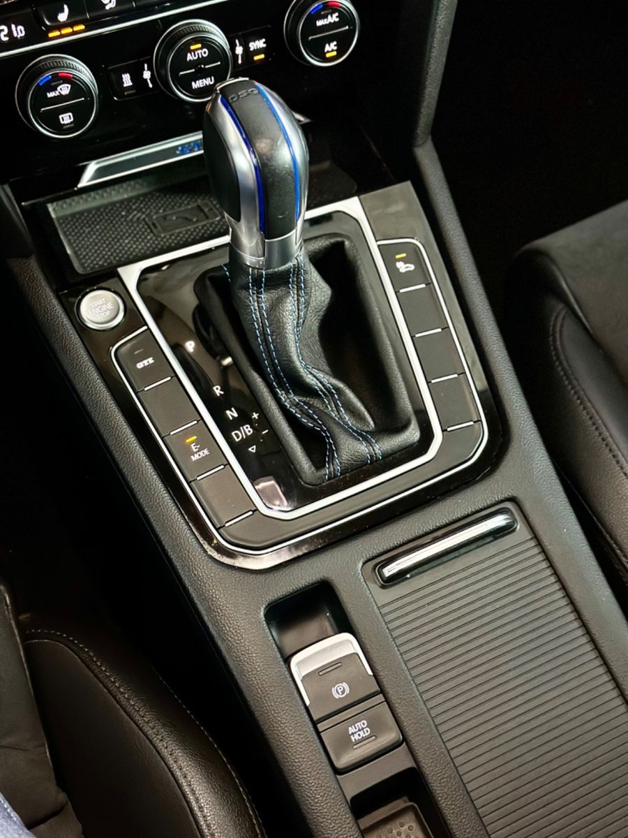Fahrzeugabbildung Volkswagen Passat Lim. GTE 1,4TSI *DSG*AHK*Standh*ACC*Sound