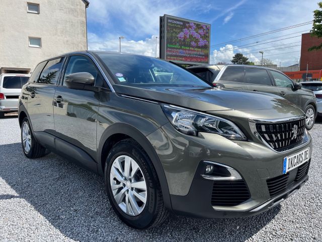 Peugeot 5008 1,2 PureTech Active Business 7-Sitzer