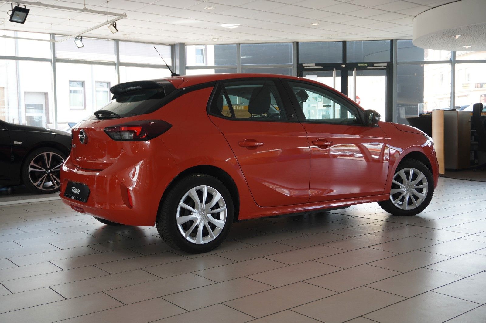 Fahrzeugabbildung Opel Corsa-e F EDITION 7KW NAVI/VIRT/TEMP/DAB/WÄRMEP.