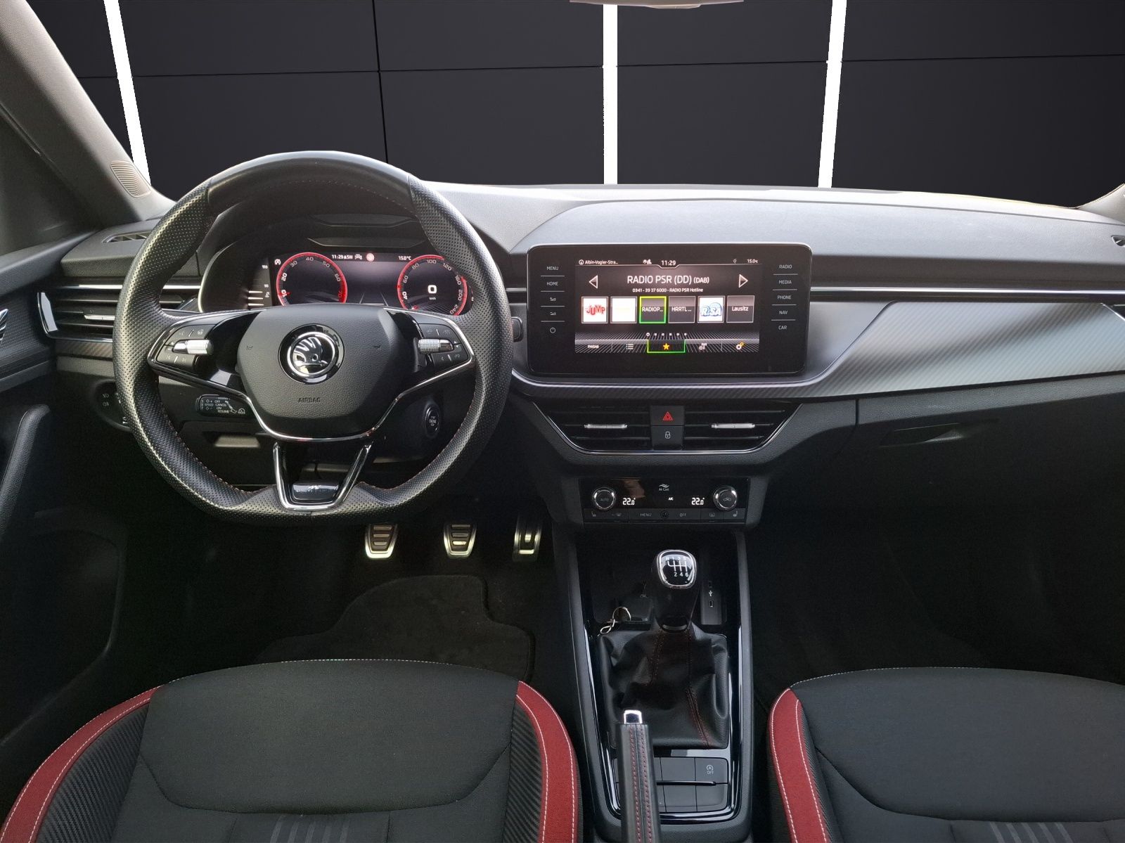 Fahrzeugabbildung SKODA Kamiq TSI Monte-Carlo LED Navi AID Pano ACC PDC