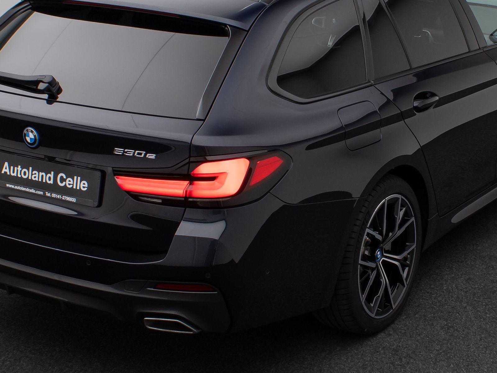 Fahrzeugabbildung BMW 530e M Sport 360°Laser HUD DAB H/K Komfort Alarm