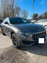 Maserati Levante V6 Diesel 275 CV AWD - Maserati Levante Kombi Gebrauchtwagen
