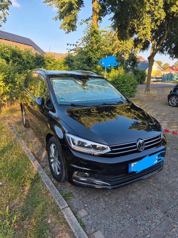 Image of Volkswagen Touran
