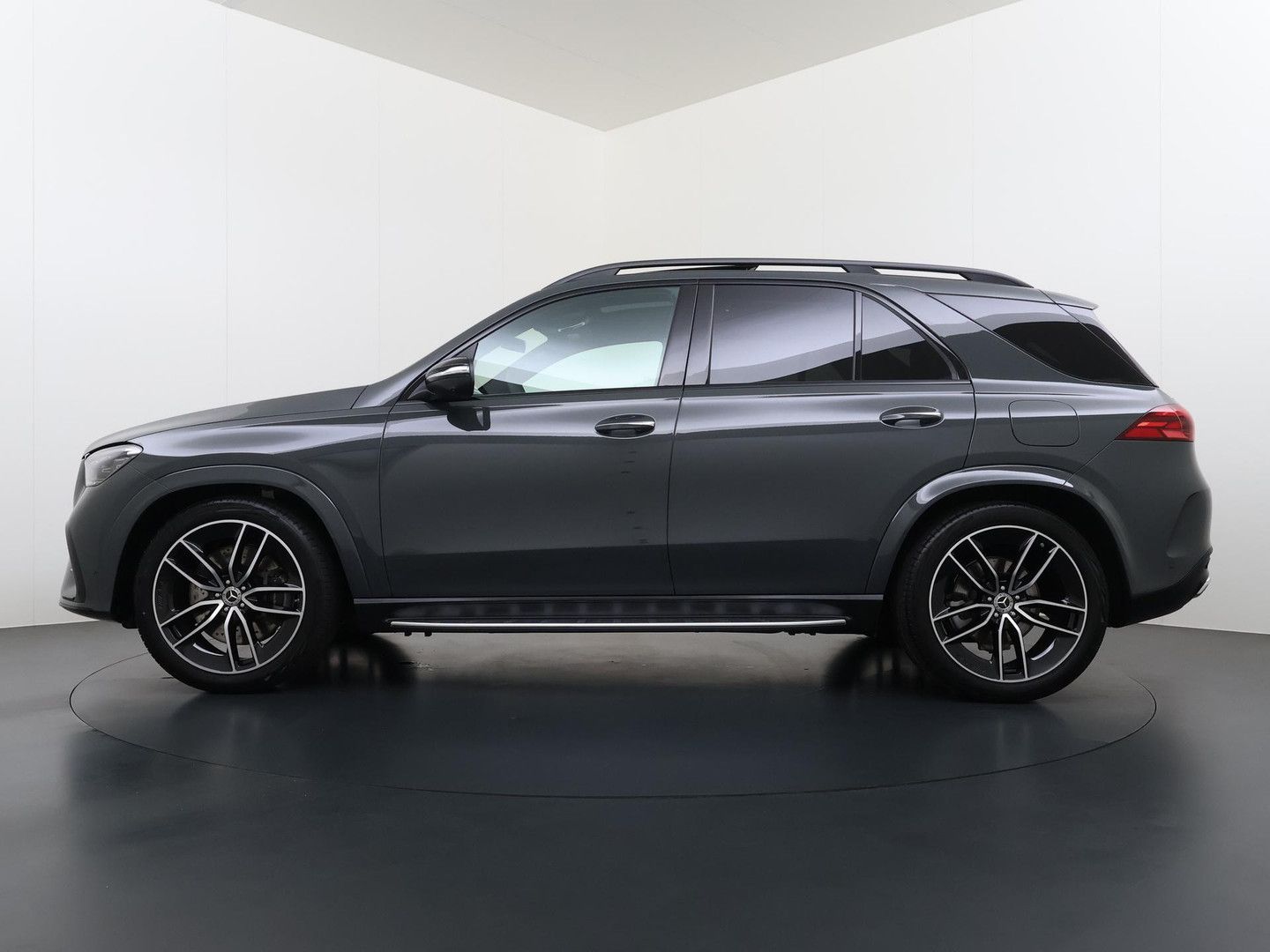 Mercedes-Benz GLE 400 e 4MATIC AMG Line | MANUFAKTUR Siliciumg imagem 3
