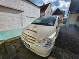 Mercedes-Benz Vito Bestattungswagen Spezialfahrzeug - Mercedes-Benz: Beige