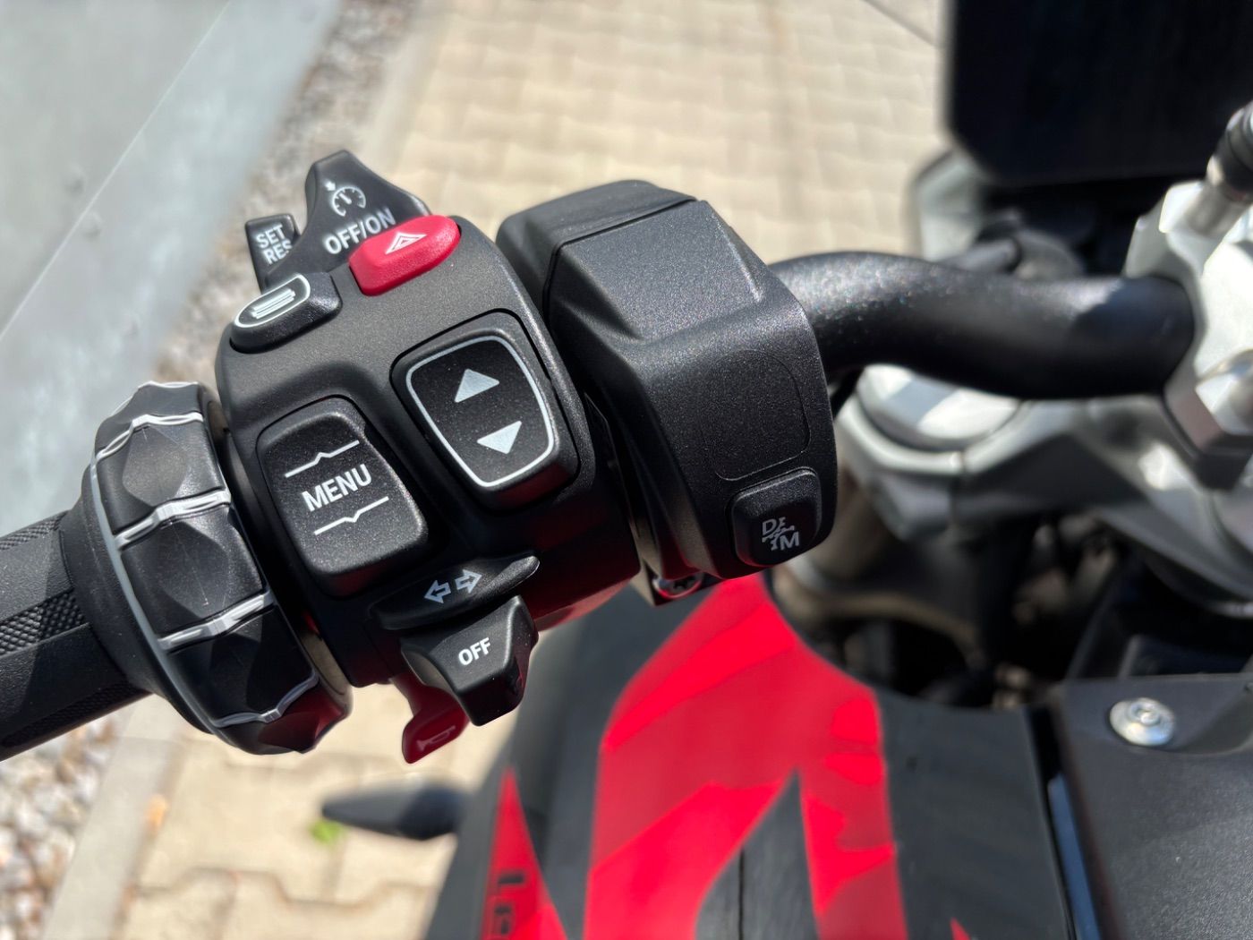 Fahrzeugabbildung BMW R 1300 R Option 719 ASA super Ausstattung