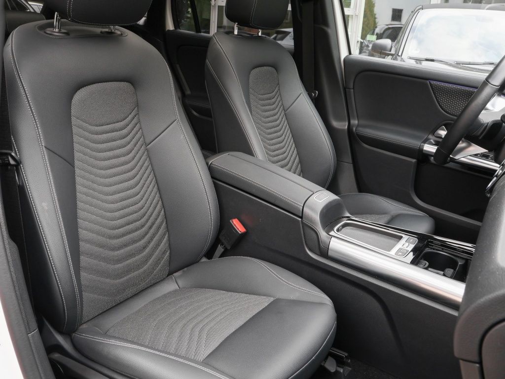 Mercedes-Benz GLA 250 e Progressive/Pano/AHK/360/MLB/Night/18' foto 7