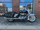 Harley-Davidson FLHRC Roadking Classic - Motorräder in Bielefeld