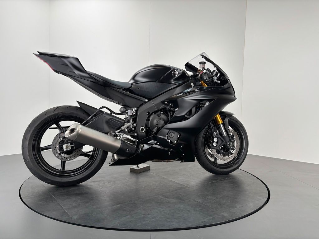 Fahrzeugabbildung Yamaha YZF R6 RACE *NEUFAHRZEUG MJ 25 *UMBAU MÖGL.