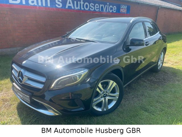 Mercedes-Benz GLA 200- Bi-Xenon- SHZ- AHK-PDC-Som/Wint.Reifen