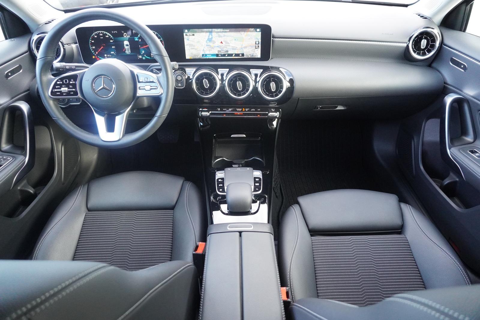 Mercedes-Benz A180 Progressive 7G-DCT LED Navi Kamera Tempomat