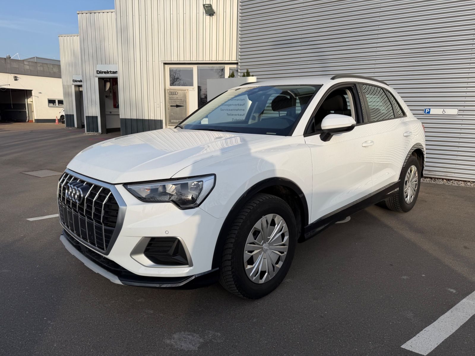 AUDI Q3 40 TDI quattro S tronic Virt AHK NAVI St.Hzg
