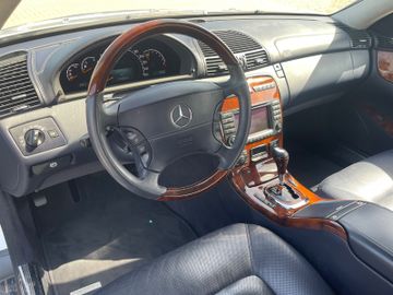 Mercedes CL 600 - 11
