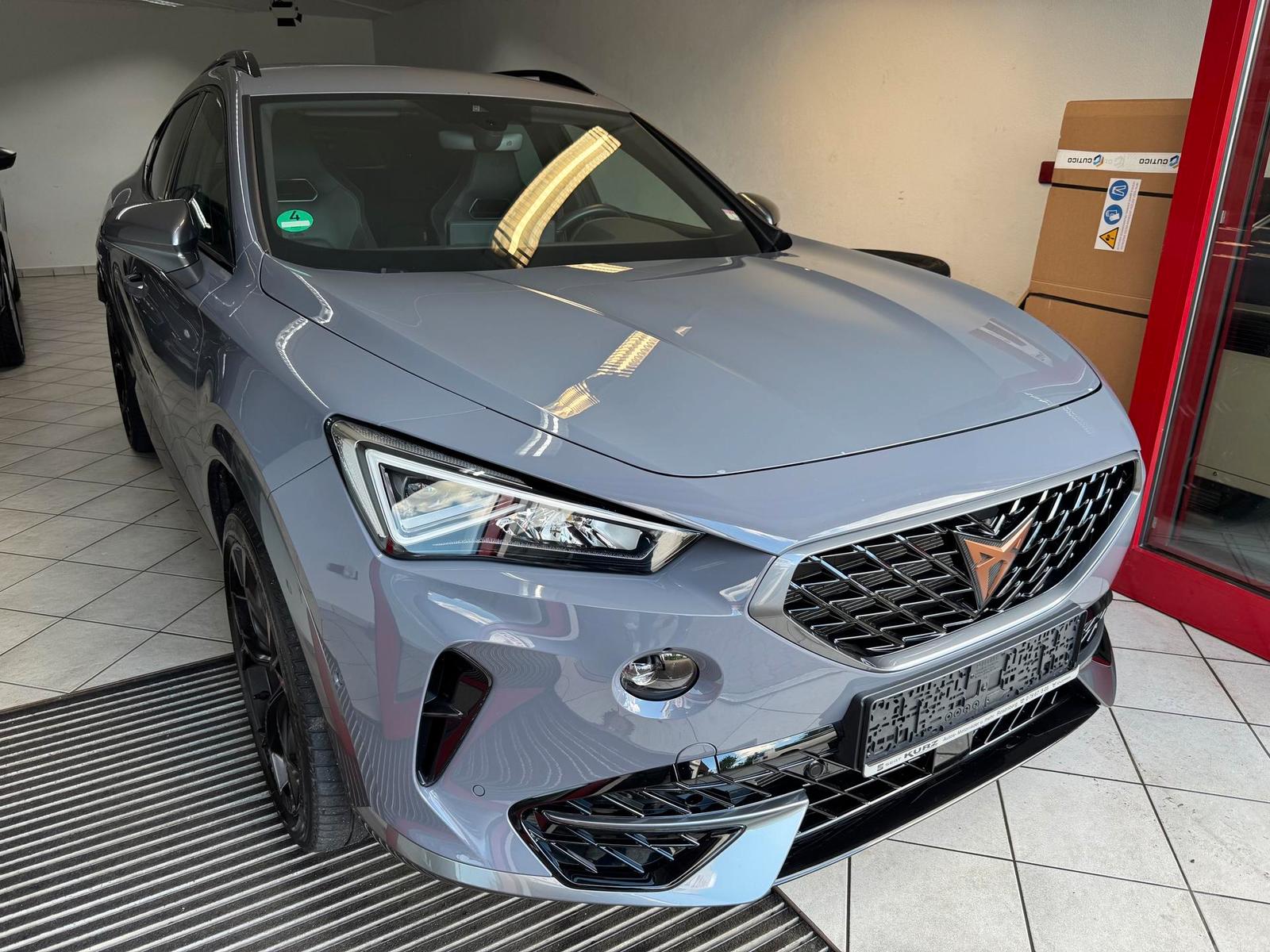 Cupra Formentor 1.4 e-Hybrid VZ (245PS) LEDER/KUPFE...