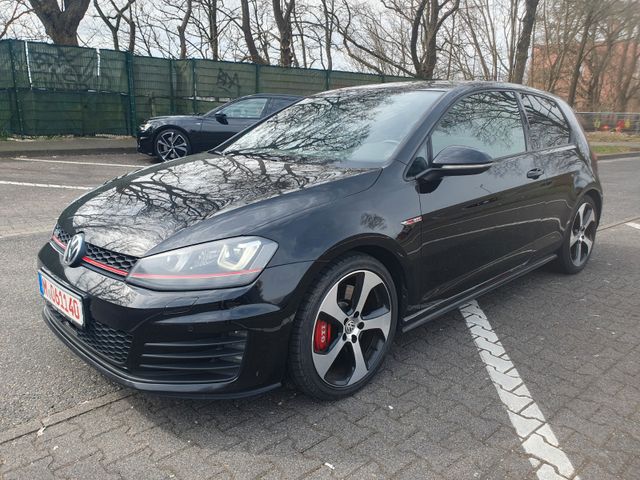 Volkswagen Golf VII Lim. GTI Performance ACC DCC Dynaudio