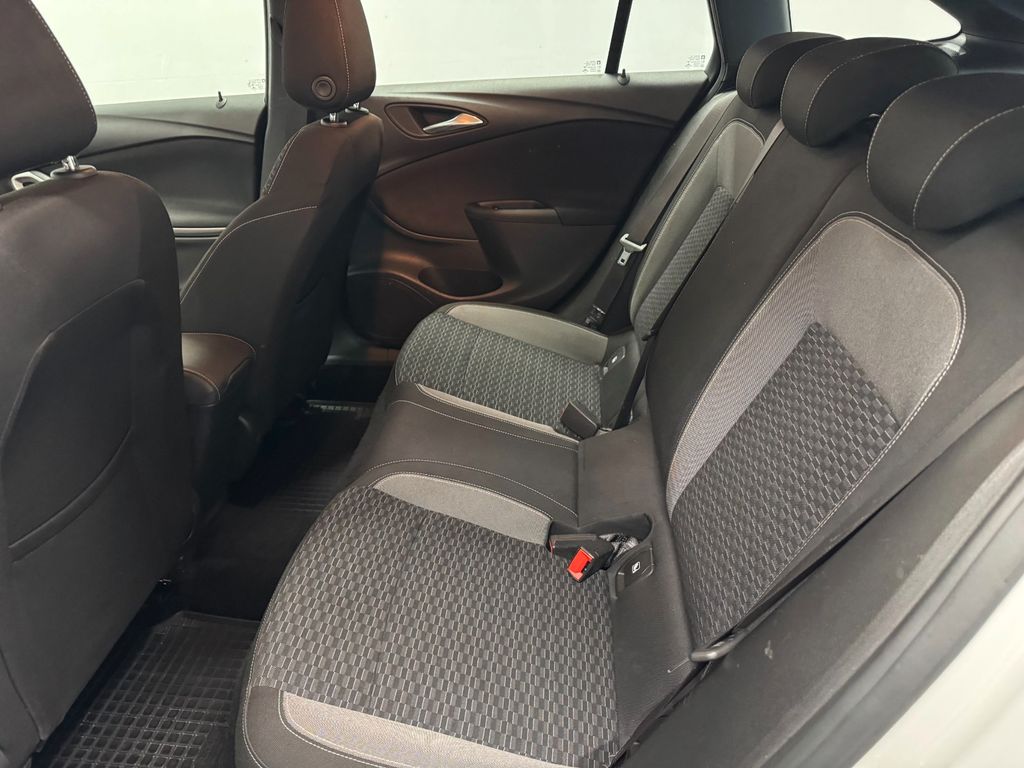 OPEL Astra K Sports Tourer Business *DAB*NAVI*PDC*AHK OPEL Astra K Sports Tourer Business *DAB*NAVI*PDC*AHK