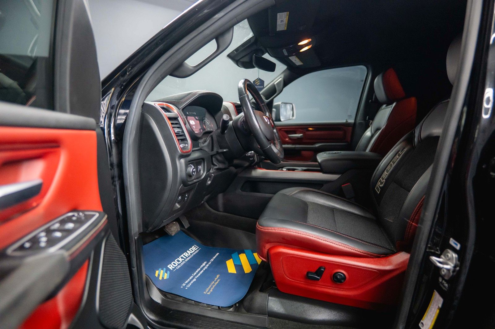 Fahrzeugabbildung Dodge RAM 5.7 V8 HEMI 4x4 REBEL AXLE LOCK Airmatic LED