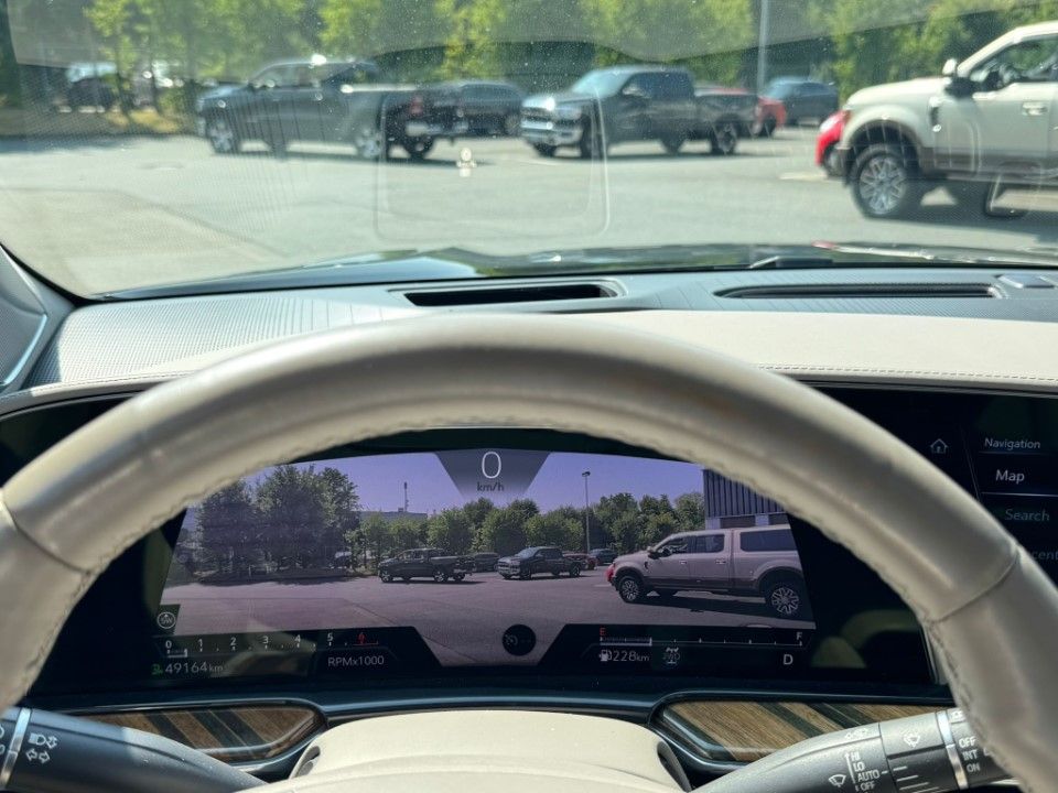 Fahrzeugabbildung Cadillac Escalade ESV Sport Platinum VOLL uff 1 Hd.