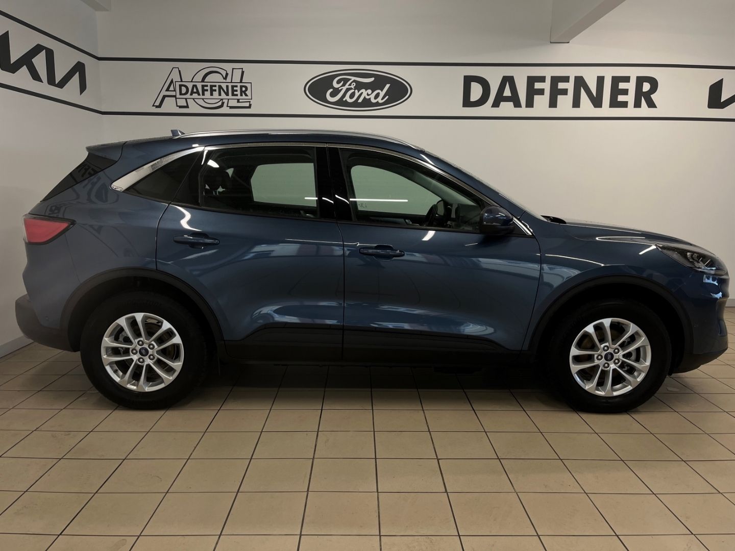 Fahrzeugabbildung Ford Kuga Plug-In Hybrid Titanium, Teilleder, Elktr,