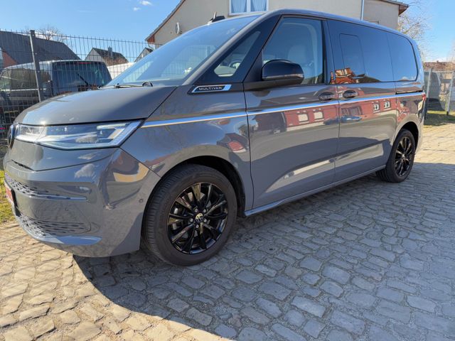 Volkswagen T7 Multivan Style,LED,DSG,18"/17",E-Türen