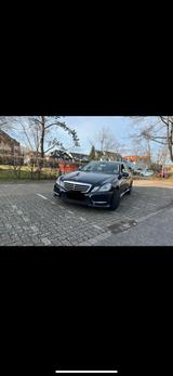 Mercedes-Benz Mercedes E500 - gebrauchte Mercedes-Benz E 500 aus dem Jahr 2012